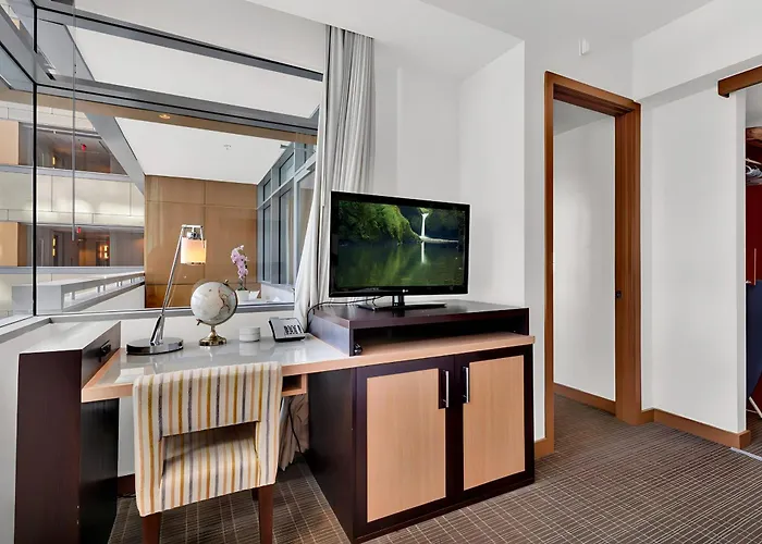 Brickell Bliss - Luxury Condo